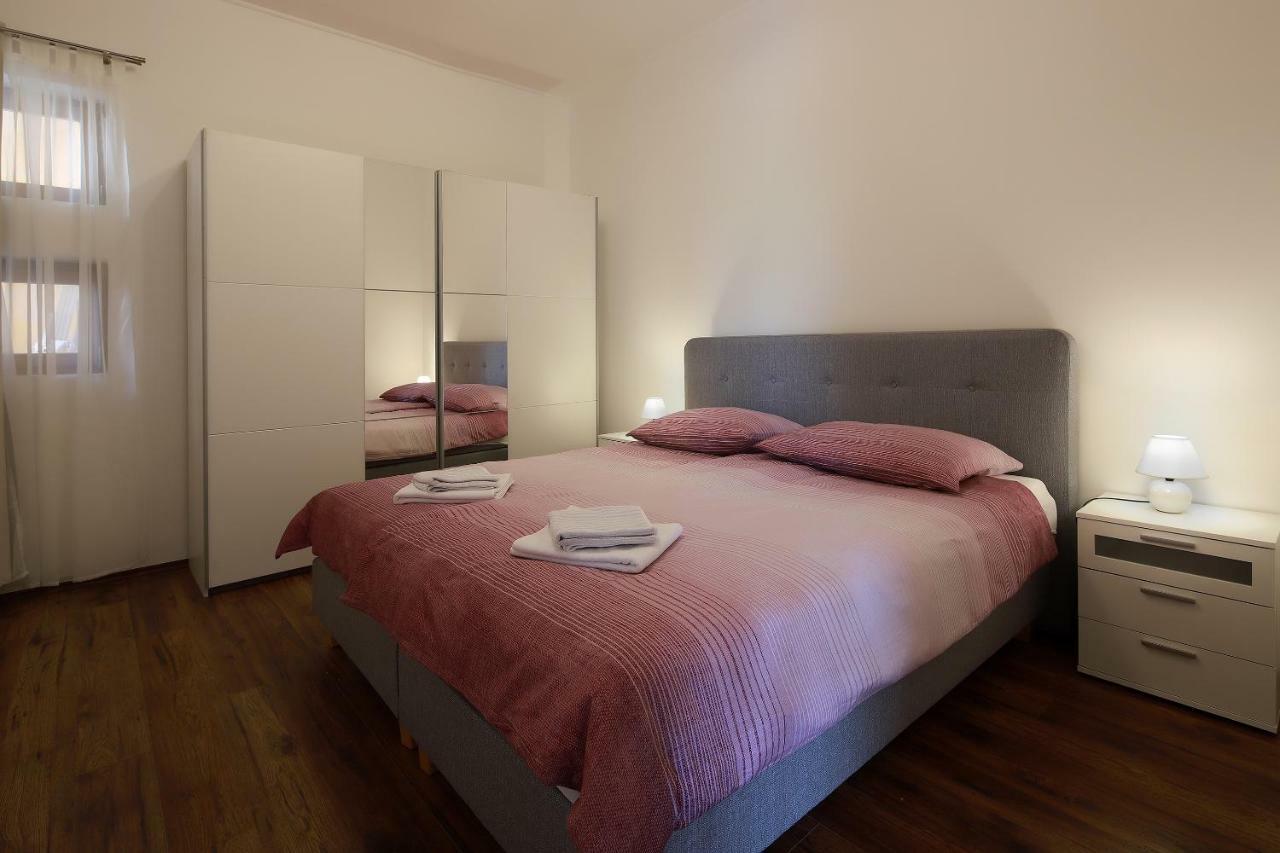 Apartments Galboka 内里吉恩 外观 照片