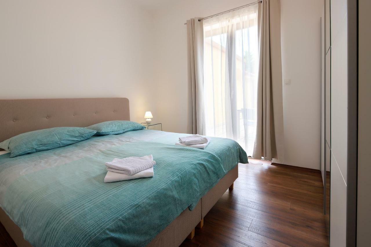 Apartments Galboka 内里吉恩 外观 照片