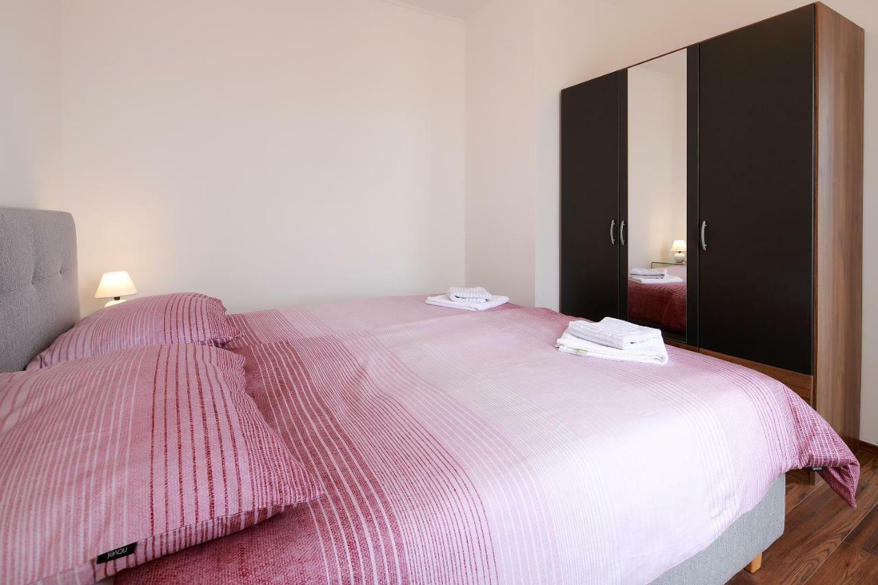 Apartments Galboka 内里吉恩 外观 照片